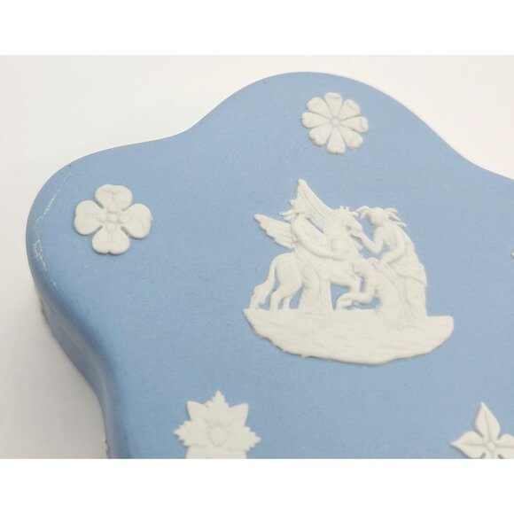 Wedgwood Blue Jasperware Star Vanity Lidded Trinket Box Cameo Bas Relief Pegasus - Picture 4 of 11